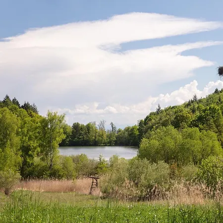Lichterfunkeln Fuer Junge Paare Mit Panorama-seeblick Апартаменты *